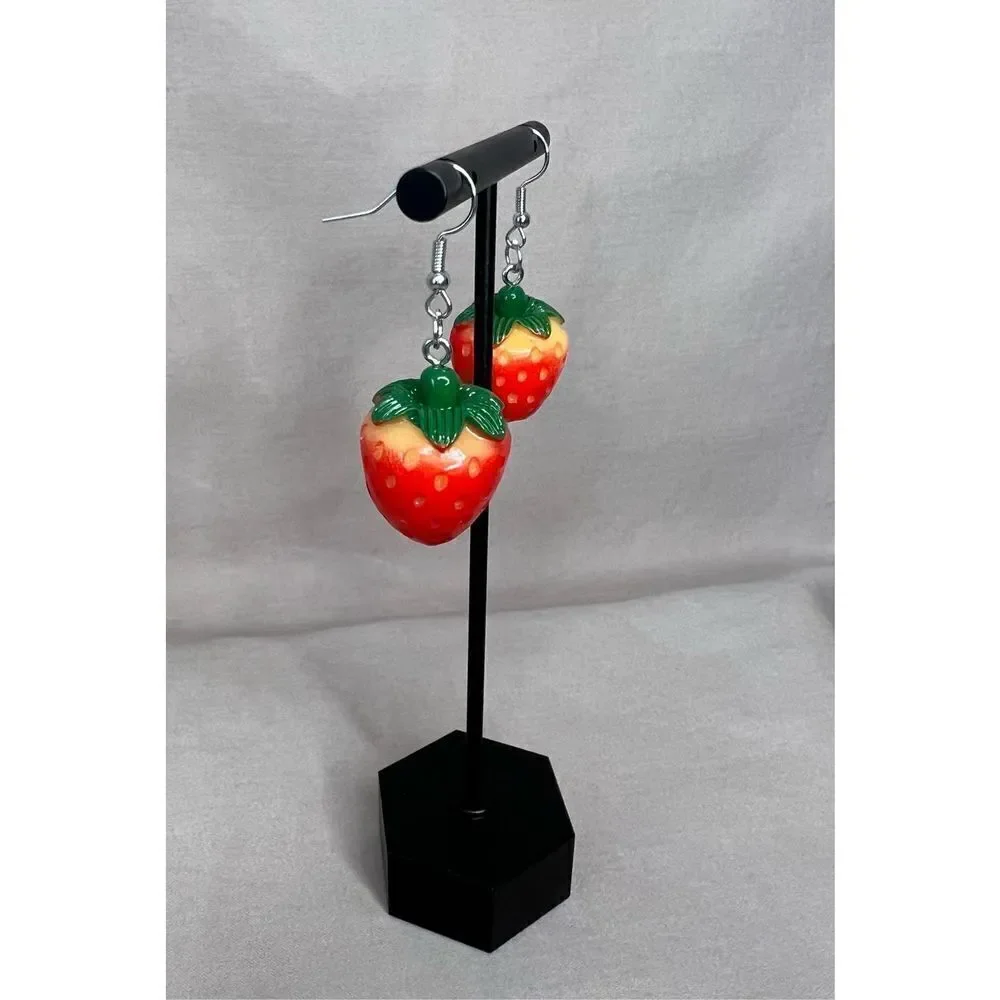 NWT Handmade Fun Strawberry Dangly Food Earrings - Picture 3 of 3